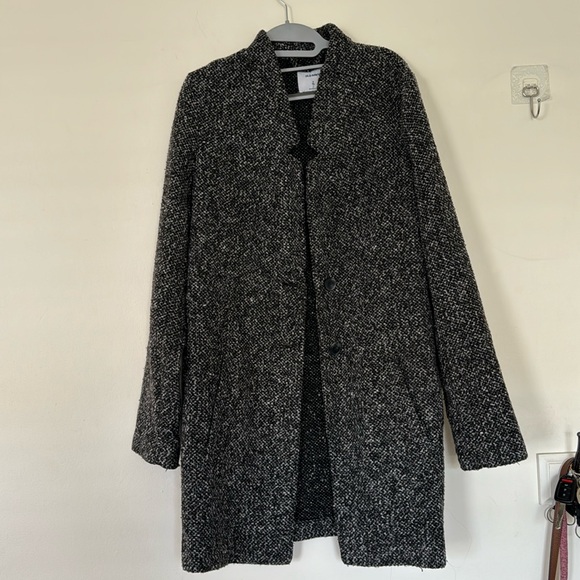 Coat ✨ - Picture 1 of 5